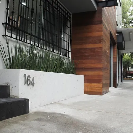 Hostal Be Condesa