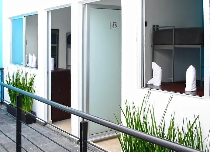 Be Condesa Inn